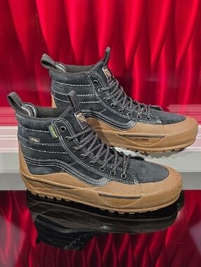 Vans Sk8-Hi Dip MTE-2 Black Gum Size 8M / 9.5W